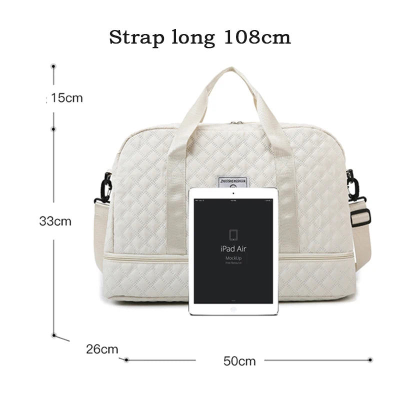 Diamond pattern Unisex travel bag.