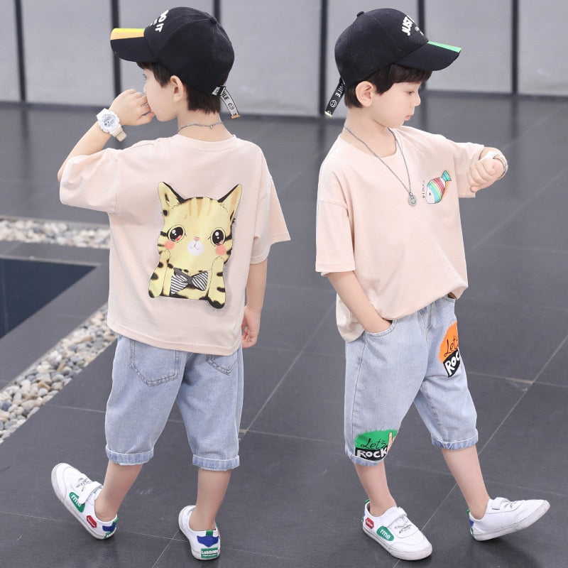 Boy's Summer graphic outfit. Cat graphic, Short-sleeved Tops, and Shorts. Outspoken fit with personality. - twobusybodies