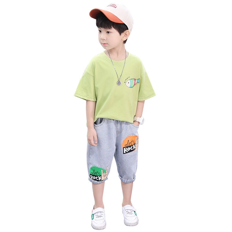 Boy's Summer graphic outfit. Cat graphic, Short-sleeved Tops, and Shorts. Outspoken fit with personality. - twobusybodies