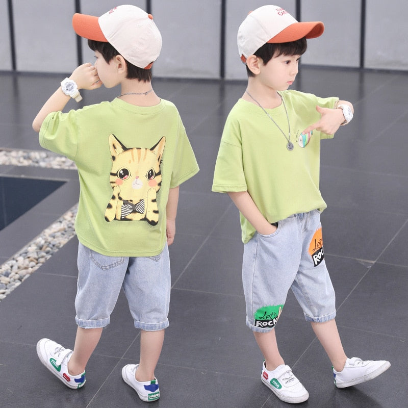 Boy's Summer graphic outfit. Cat graphic, Short-sleeved Tops, and Shorts. Outspoken fit with personality. - twobusybodies