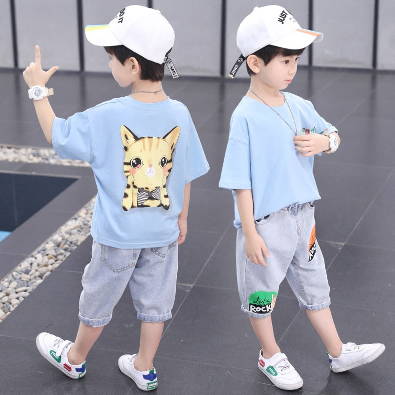 Boy's Summer graphic outfit. Cat graphic, Short-sleeved Tops, and Shorts. Outspoken fit with personality. - twobusybodies