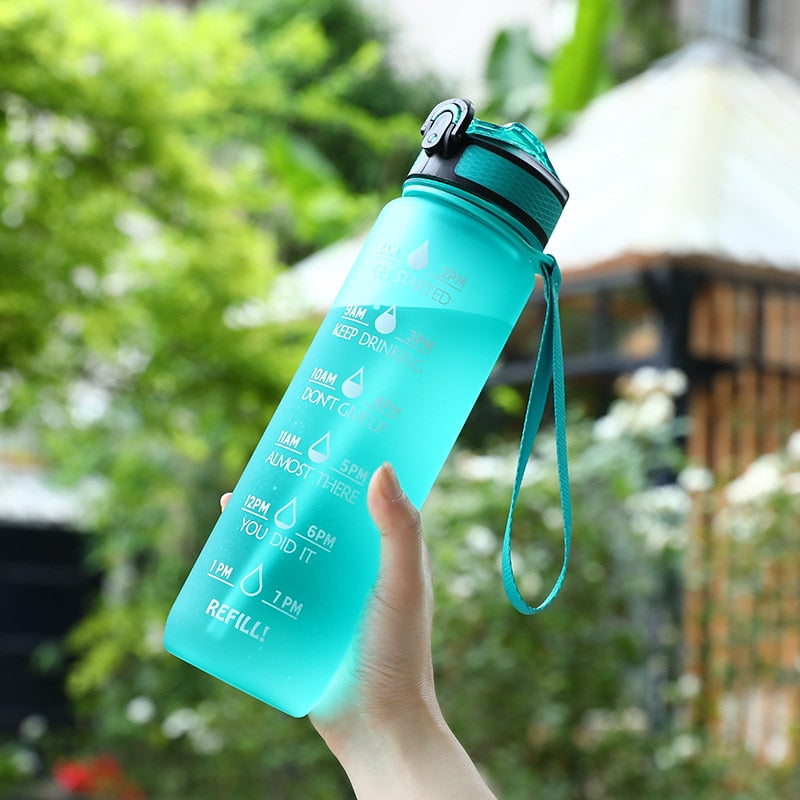 1L Plastic Water Bottle with Straw